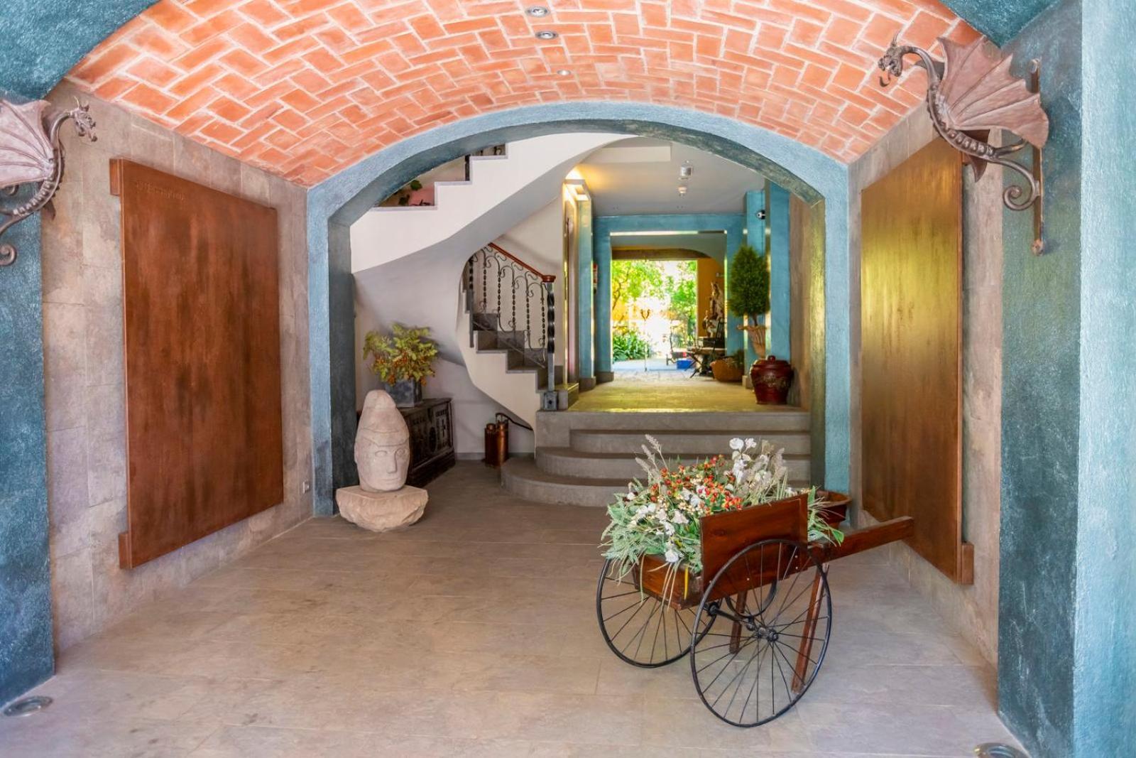 Apartaments Suites Sant Jordi Montbrió del Camp Kültér fotó