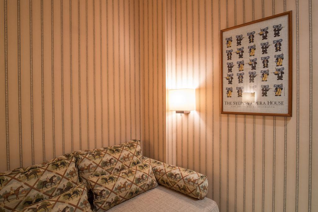 Apartaments Suites Sant Jordi Montbrió del Camp Kültér fotó
