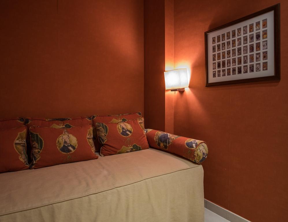 Apartaments Suites Sant Jordi Montbrió del Camp Kültér fotó